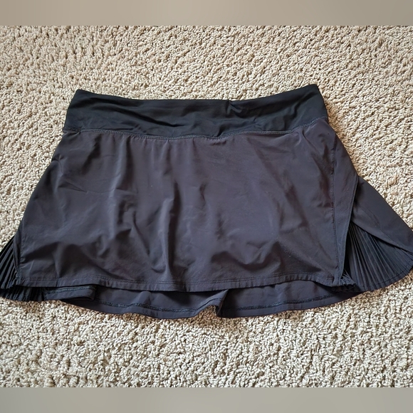 Lululemon Play Off the Pleats Skirt - Picture 2 of 7
